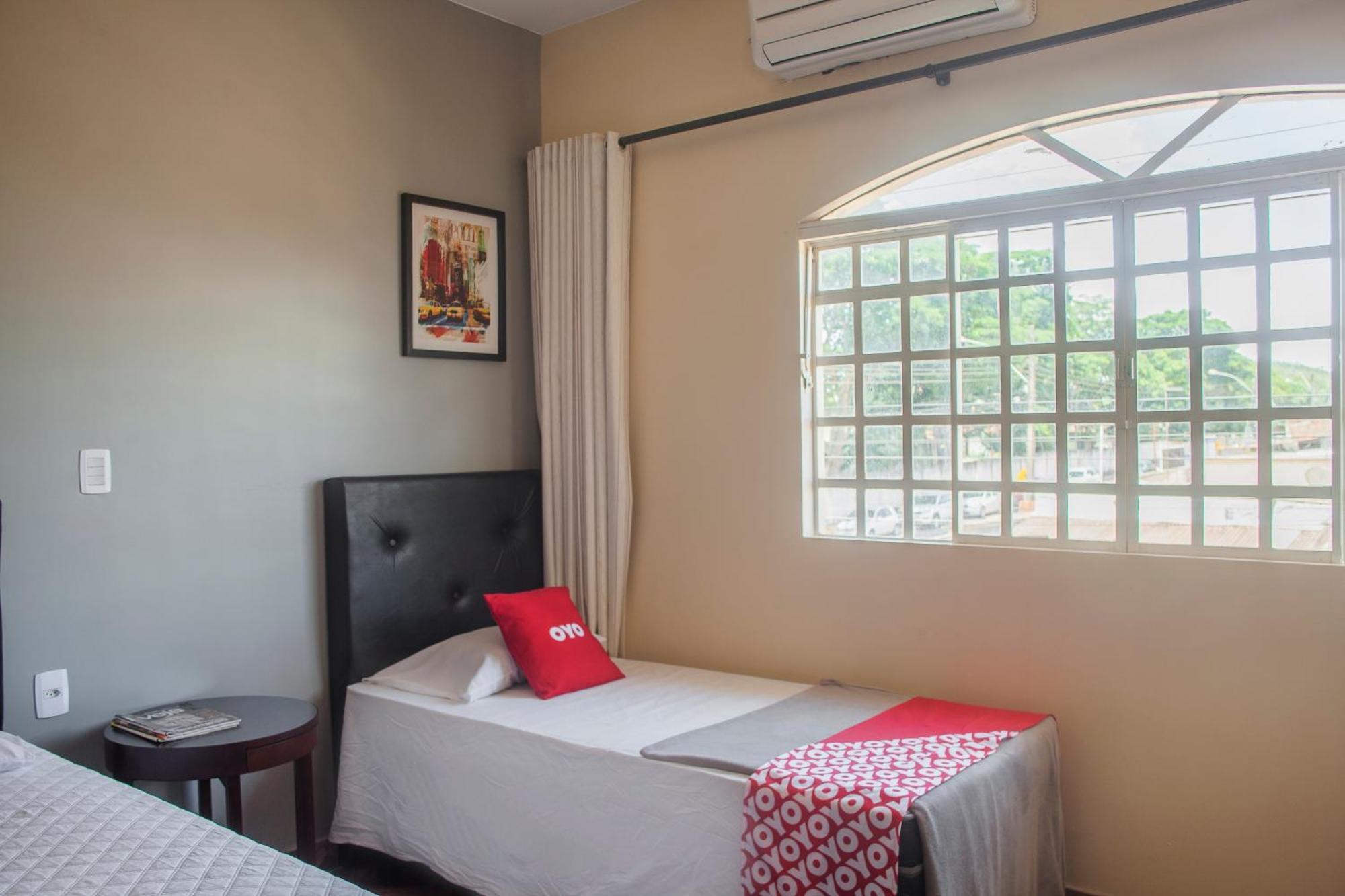 Oyo M&J Hotel Santo Antônio do Descoberto Dış mekan fotoğraf